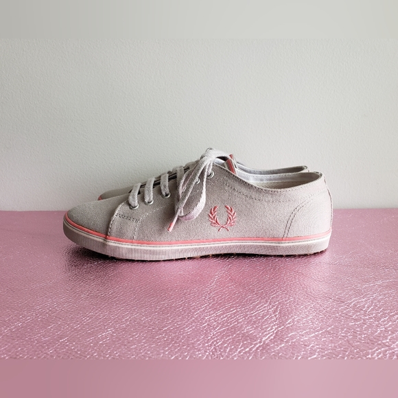 Brand New Fred Perry Sneakers - Picture 5 of 10